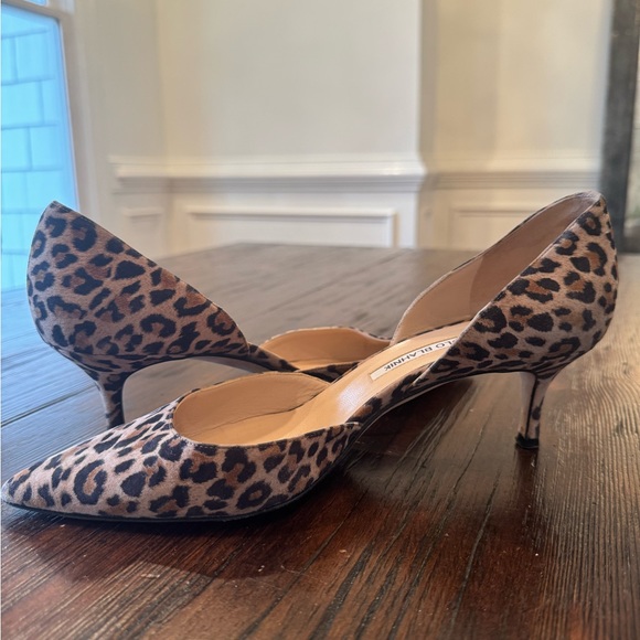 Manolo Blahnik Shoes - Manila Blahnik Leopard Kitten Heels SZ 40